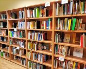 Foto de la biblioteca del CPR